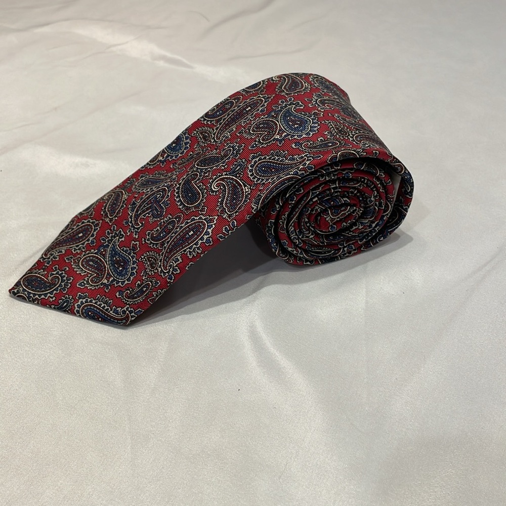 Valentino Pietro 100% Silk Paisley‎ Tie Formal Floral Event Preppy Academia